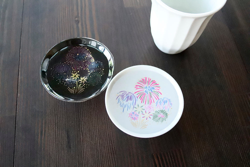 Marumo Takagi 2-Piece Fireworks Black and White Colour Changing Sake Cup Gift Set