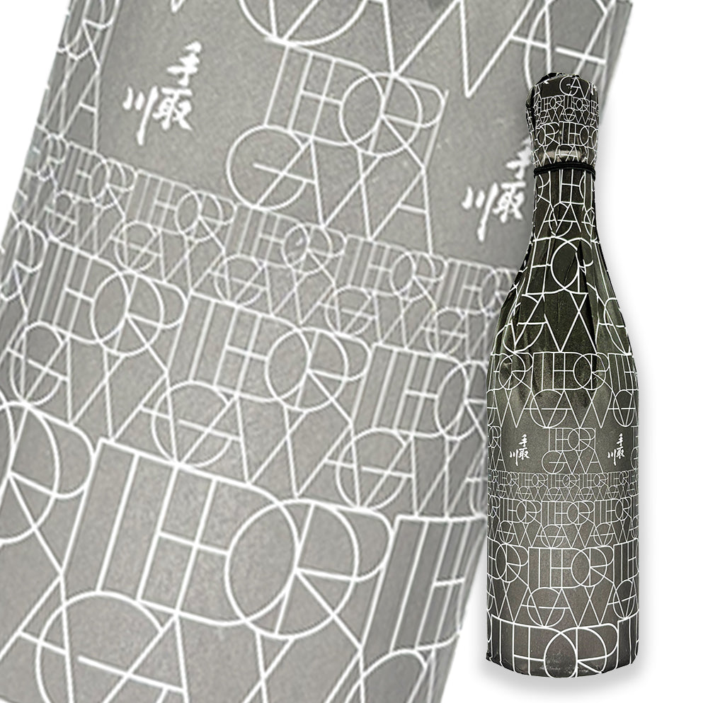 Tedorigawa Myaku Pink Yamahai Junmai Daiginjo Genshu 720ml